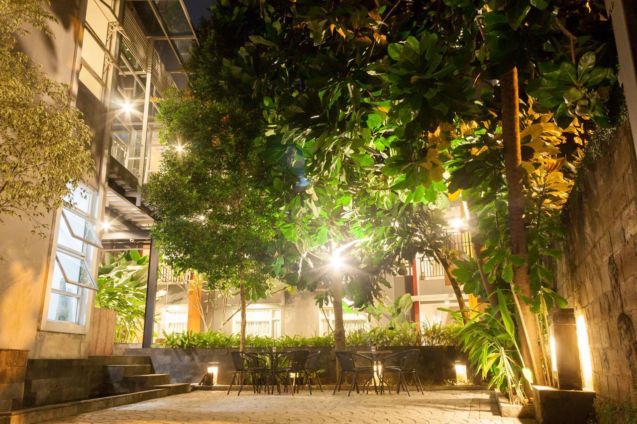 Griya Regato Hotell Jakarta Exteriör bild