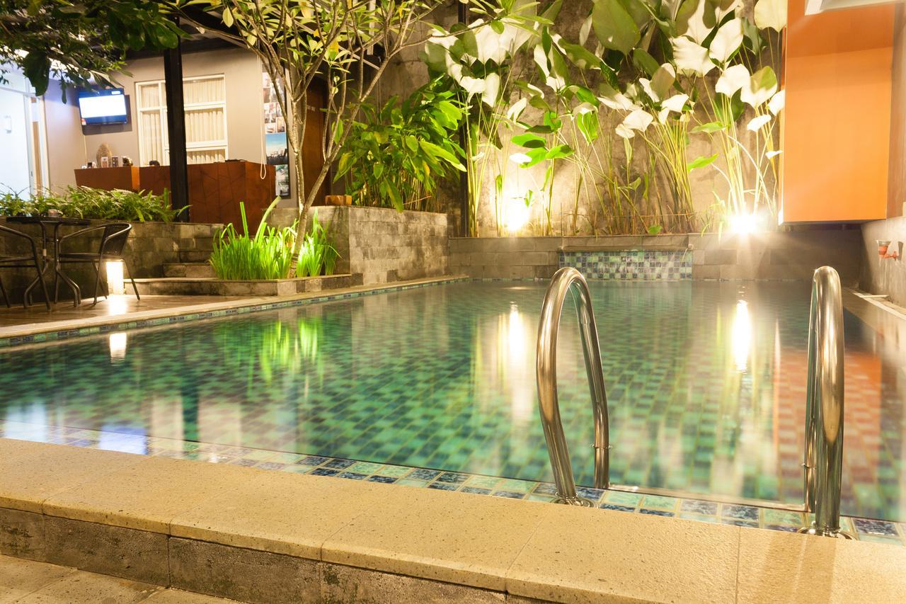 Griya Regato Hotell Jakarta Exteriör bild