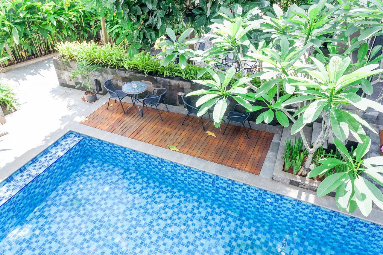 Griya Regato Hotell Jakarta Exteriör bild